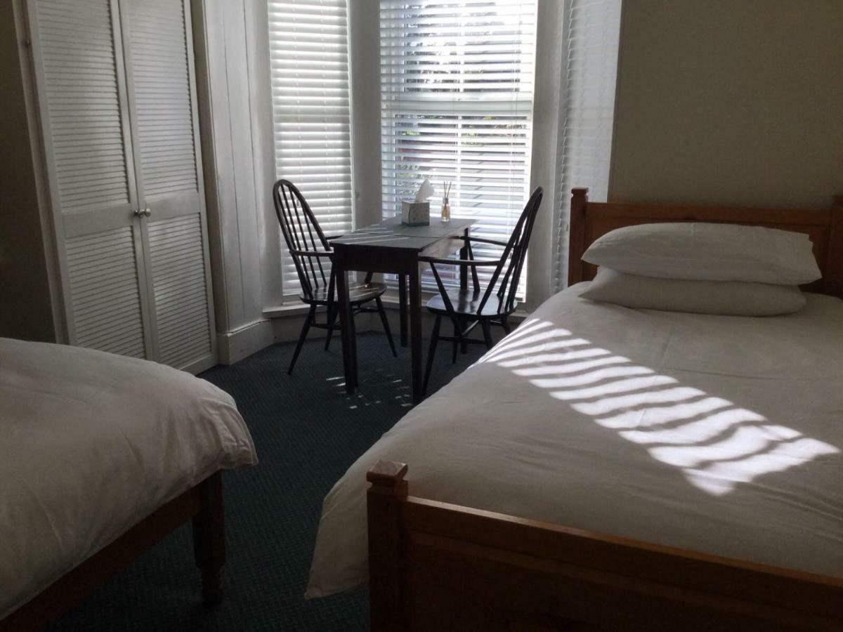 Bay Lodge เอลส์เบอรี ภายนอก รูปภาพ